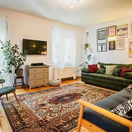 Apartment Bohemia *