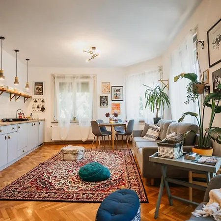 Apartment Bohemia *